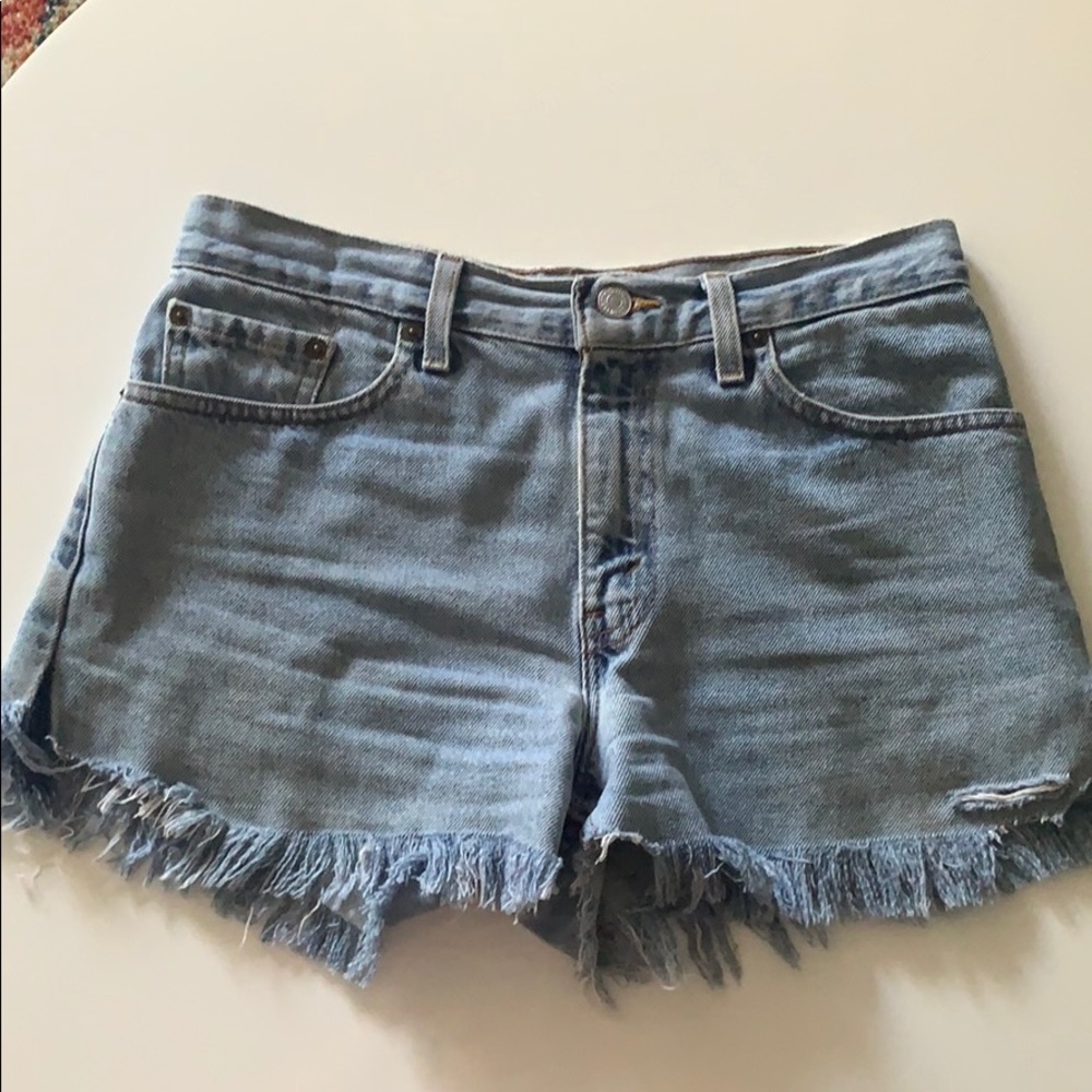 Levi’s Distressed - Picture 2 of 3